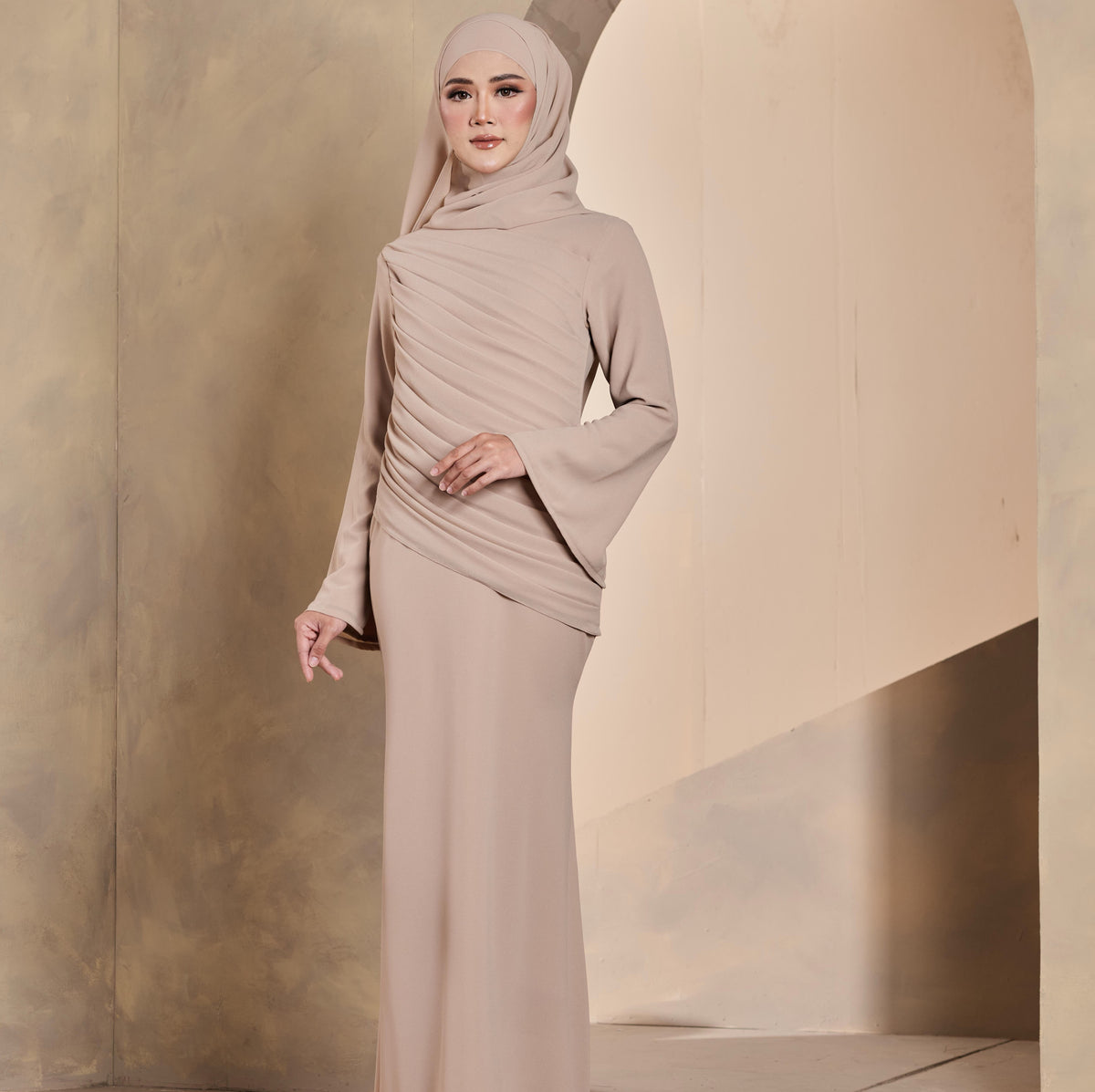 SEYRA - NUDE