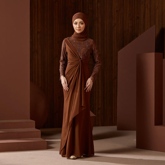 EVELYN - BROWN