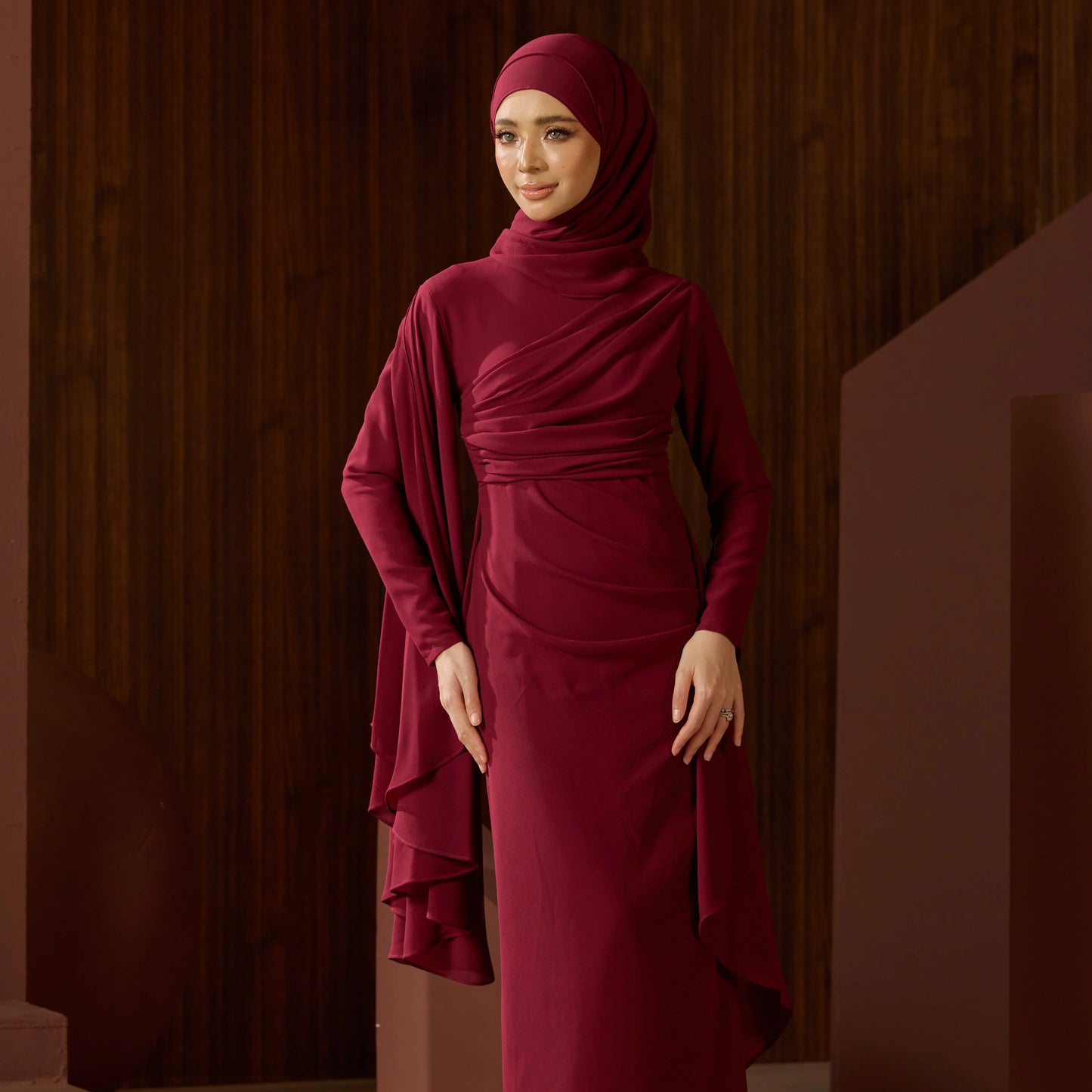 LEORA - MAROON